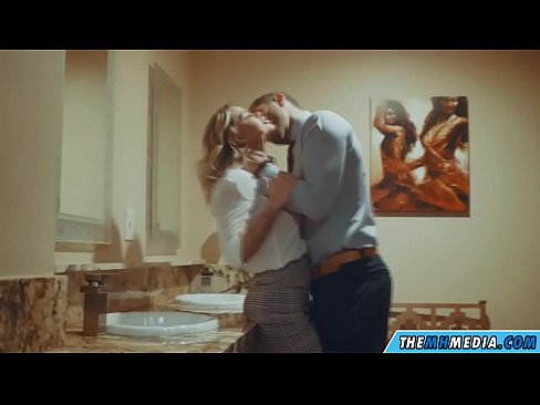 ❤️ Ko vas prsata blondinka zapelje na javnem stranišču Krasni porniči pri nas sl.drpornofilme.ru
